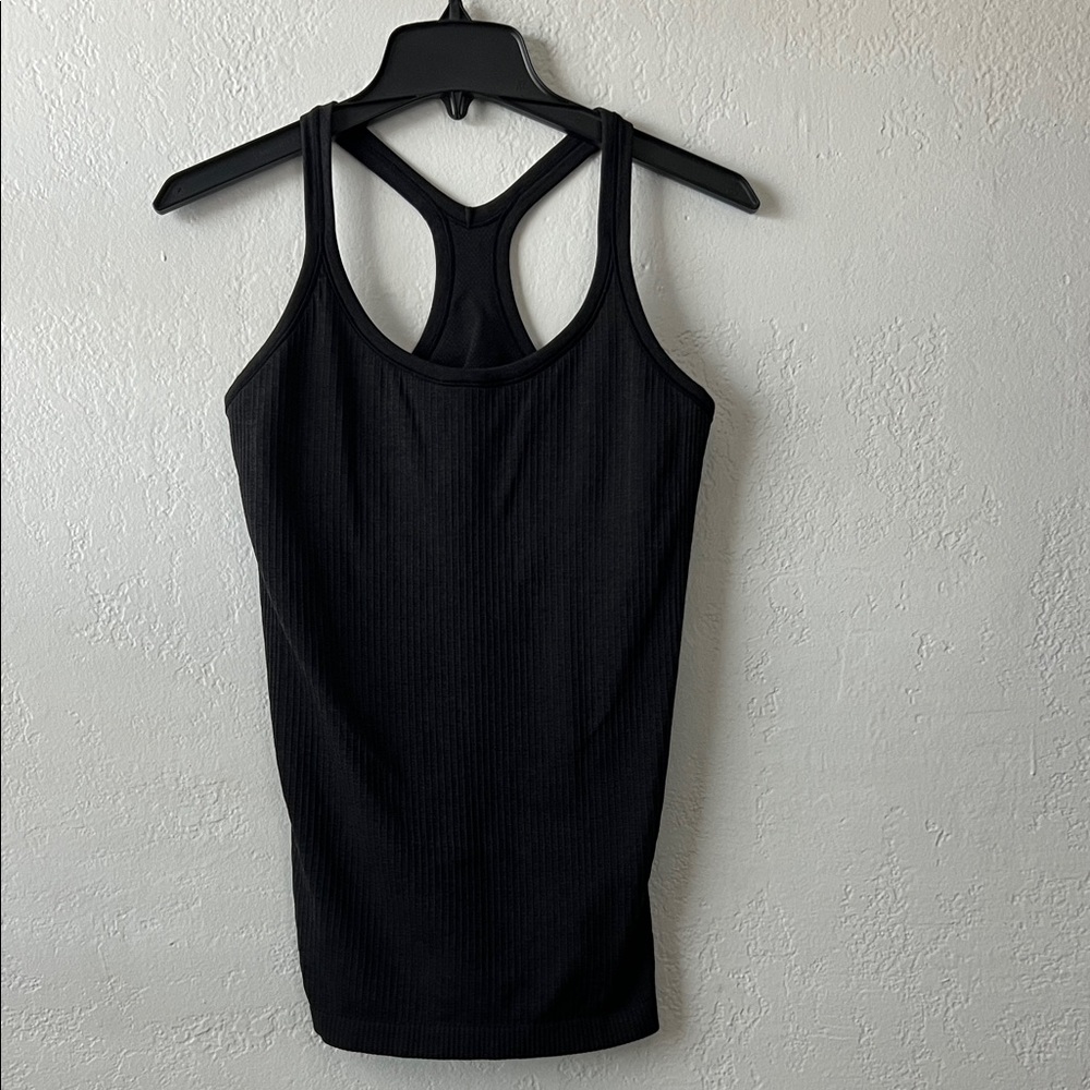 Lululemon Ebb to Street tank